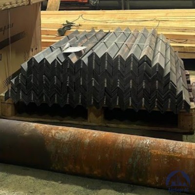 Уголок стальной равнополочный 125х125х12 мм С235 ГОСТ 8509-93 купить в Костанае