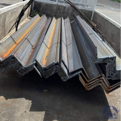 Уголок стальной равнополочный 200х200х13 мм С345 ГОСТ 8509-93 купить в Костанае