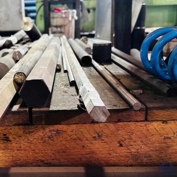 Пруток стальной 95 мм ст. 9ХС